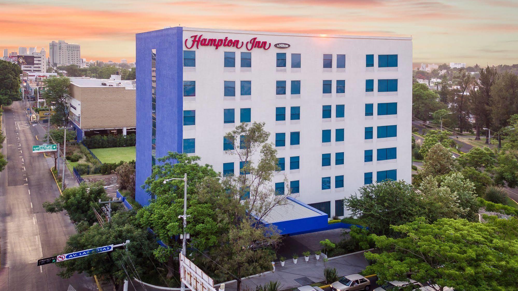 Hotel Hampton By Hilton Guadalajara Expo Exterior foto